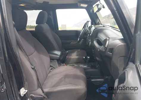 2013 Jeep Wrangler Unlimited Sport from USA, damaged, VIN 1C4HJWDG8DL582041